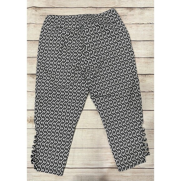 Venus Womens Blue & White Capri Crop Pullon diamond print Pants Stretch Size 4 - Picture 3 of 5